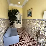 Проживание в семье Casa Dos Avos