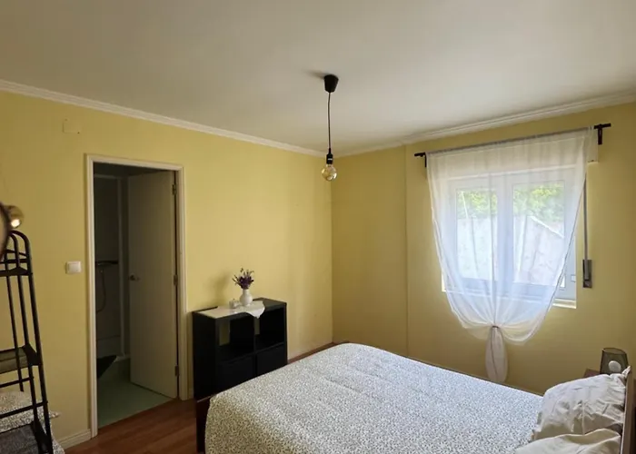 Casa Dos Avos בית אירוח *